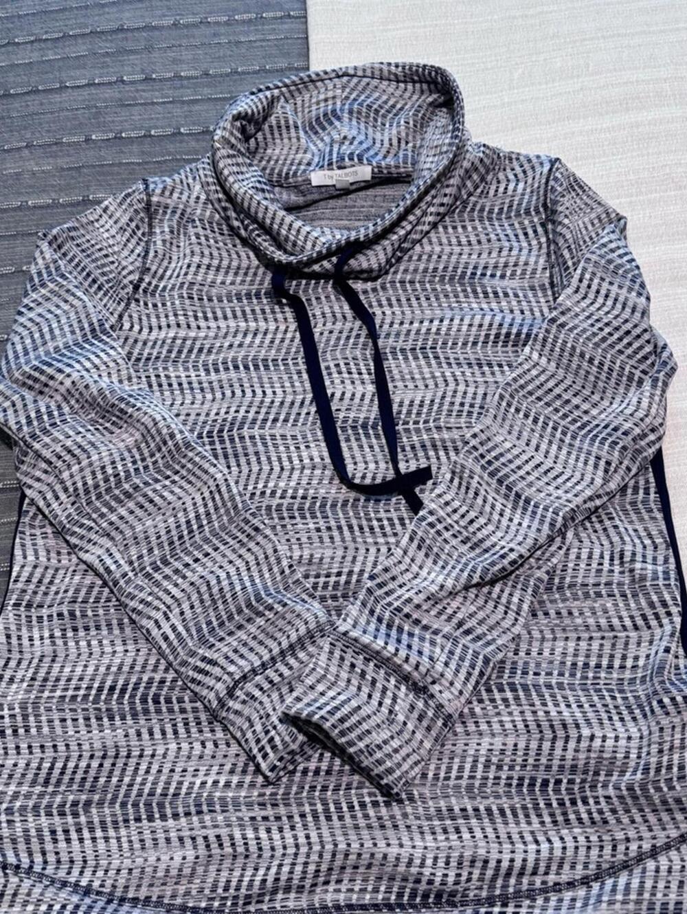 Talbots Women's Navy and Gray Patterned Hoodie Size MP